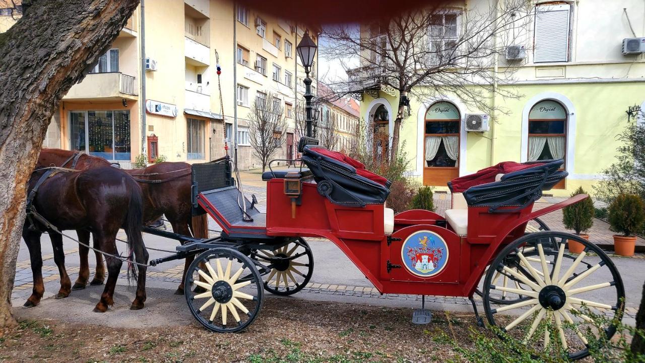 Апарт готель Restoran Orijent 5 Сомбор Екстер'єр фото
